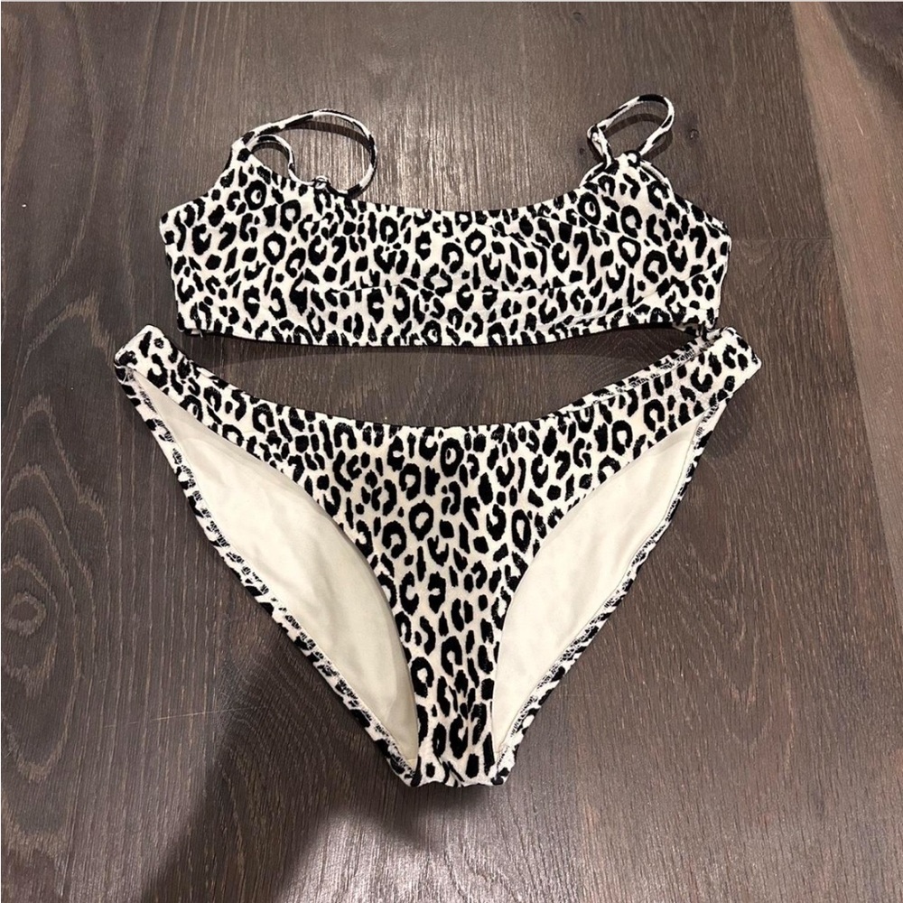 Triangl cheetah print swimsuit